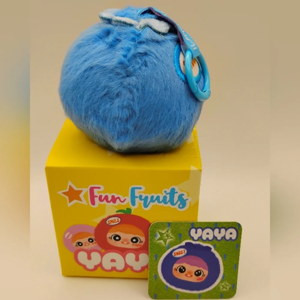 Yaya Fun Fruits Blue Plush Keychain 🎁 - Picture 3 of 4